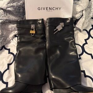 Gently used Givenchy Snake boots Size 10-fits like a 9. Runs small.